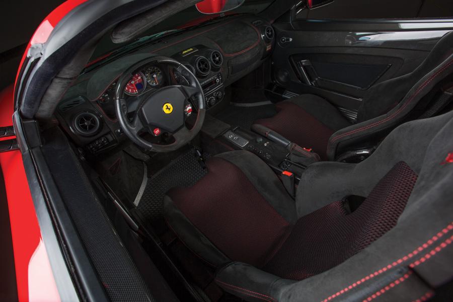 Интерьер Ferrari F430 Scuderia Spider 16M 2008 года  (NA) (фото 16 из 29)